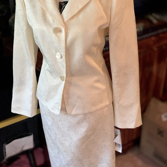 Brand New w/tags Suit Studio Size 14P Dress Suit New w/tags - Picture 3 of 16
